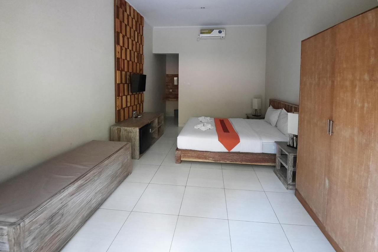 Oyo 3901 Kubu Kenak Hotel เซมินยัค ภายนอก รูปภาพ