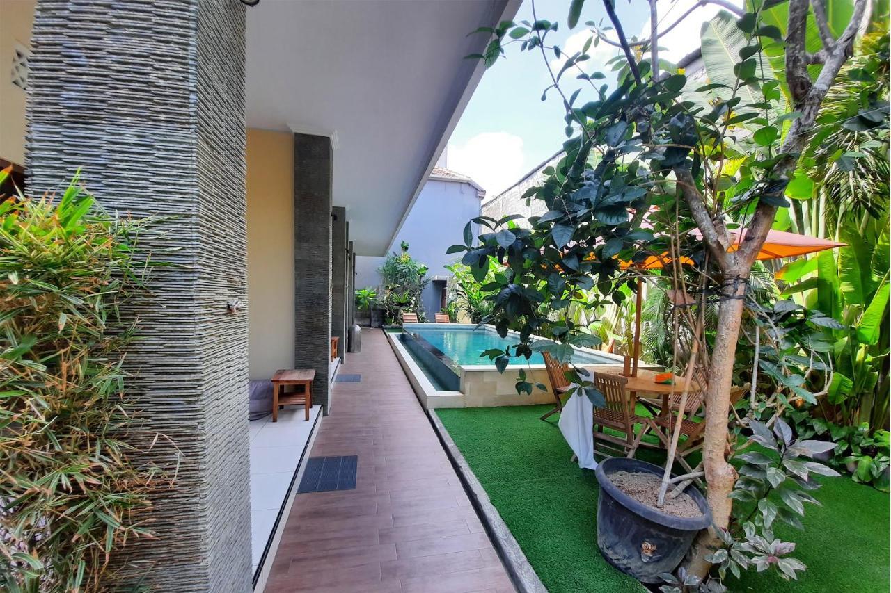 Oyo 3901 Kubu Kenak Hotel เซมินยัค ภายนอก รูปภาพ